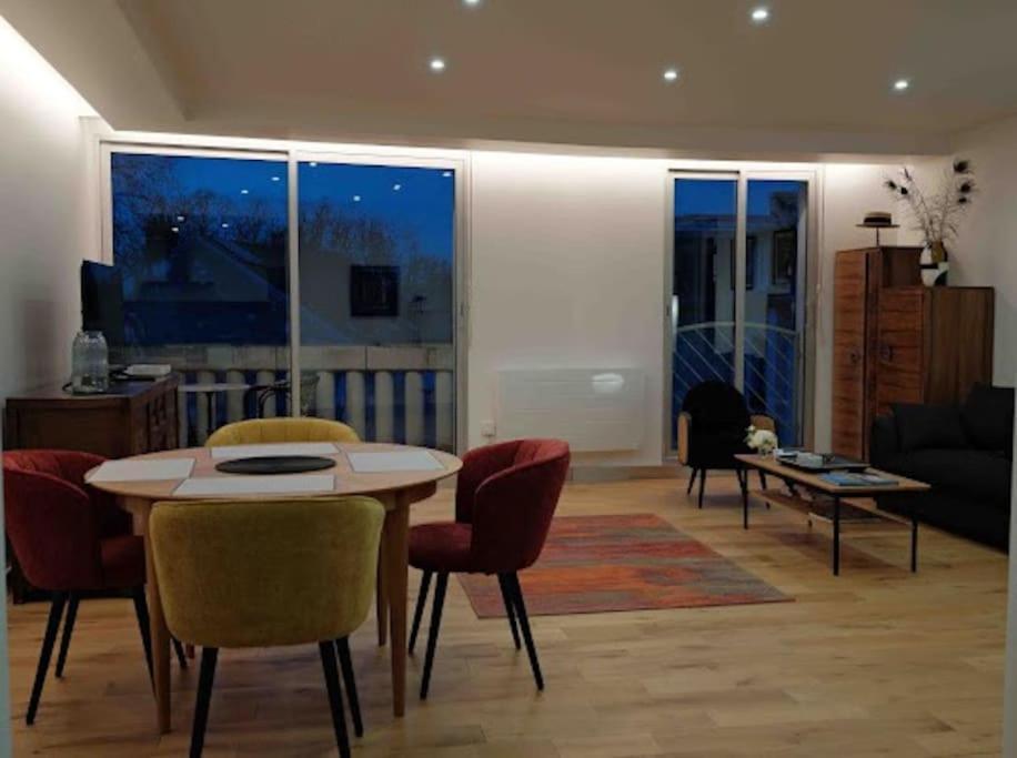 Le Joyau Des Parcs Classe 4 Etoiles Appartement Central Au Calme Avec Terrasse Виши Экстерьер фото